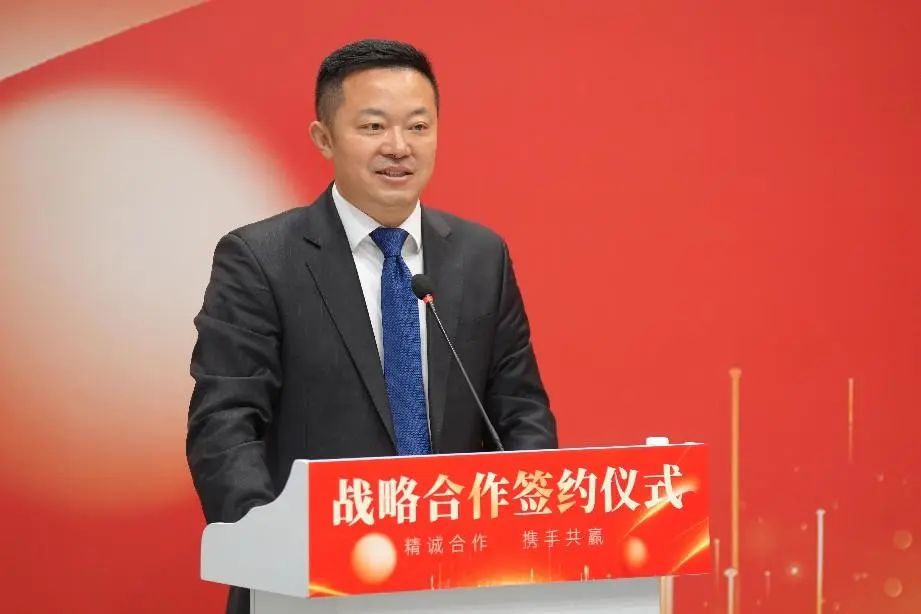 华数老总
